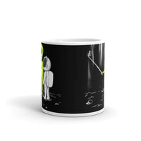 Alien Selfie White glossy mug