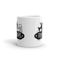 Traveling White glossy mug