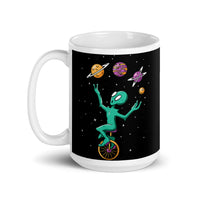 Alien Juggle White glossy mug